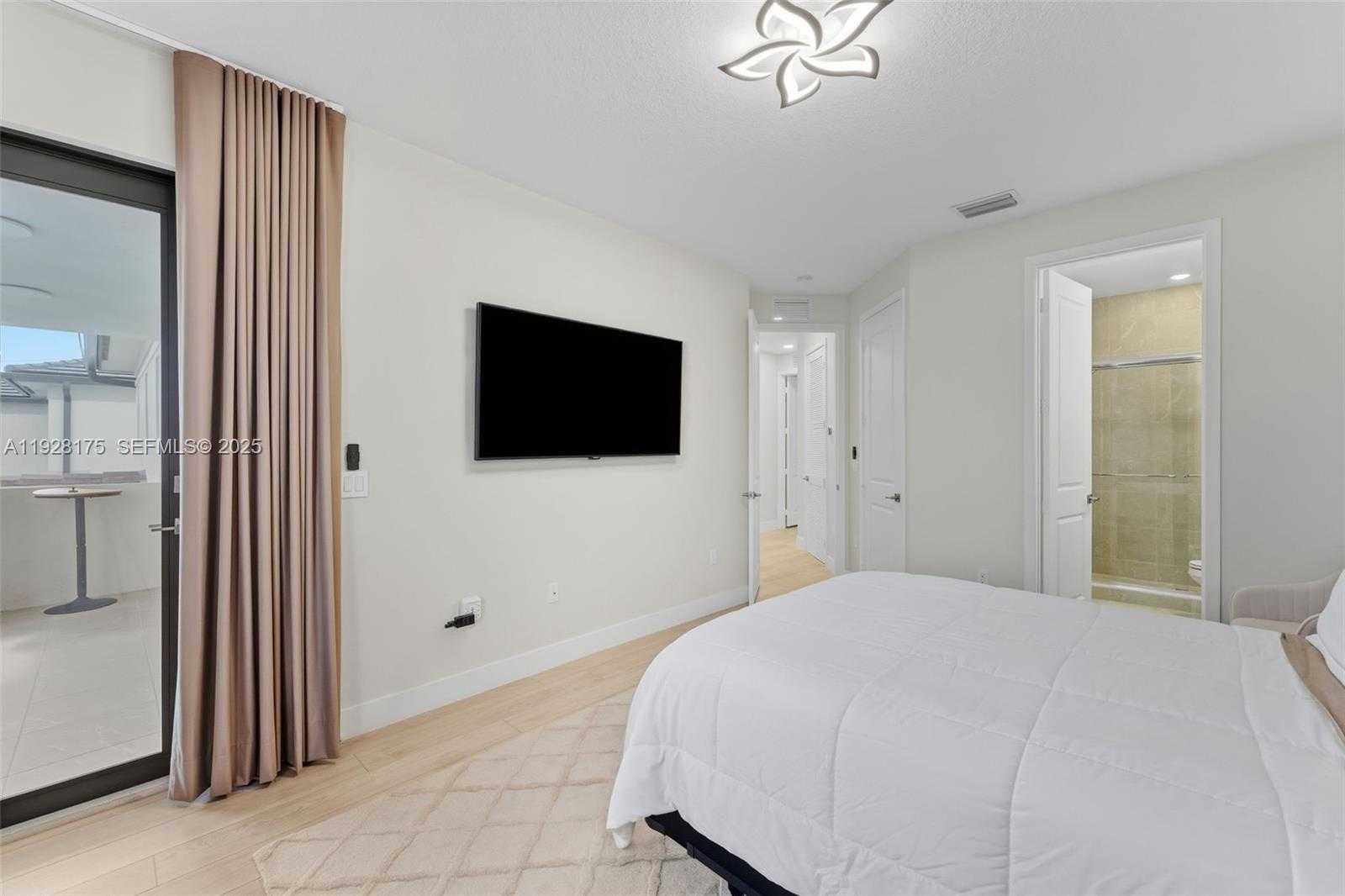 Imagen de Pequeño Objeto