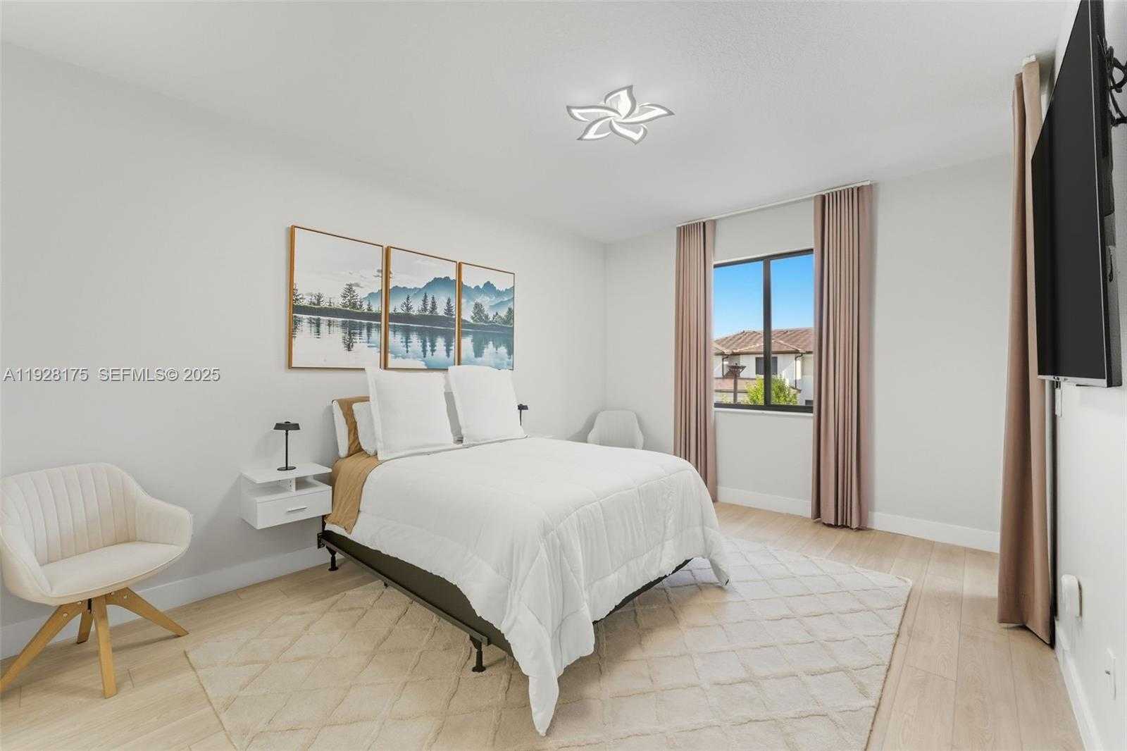 Imagen de Pequeño Objeto