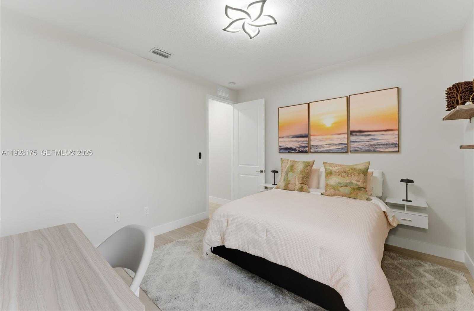 Imagen de Pequeño Objeto