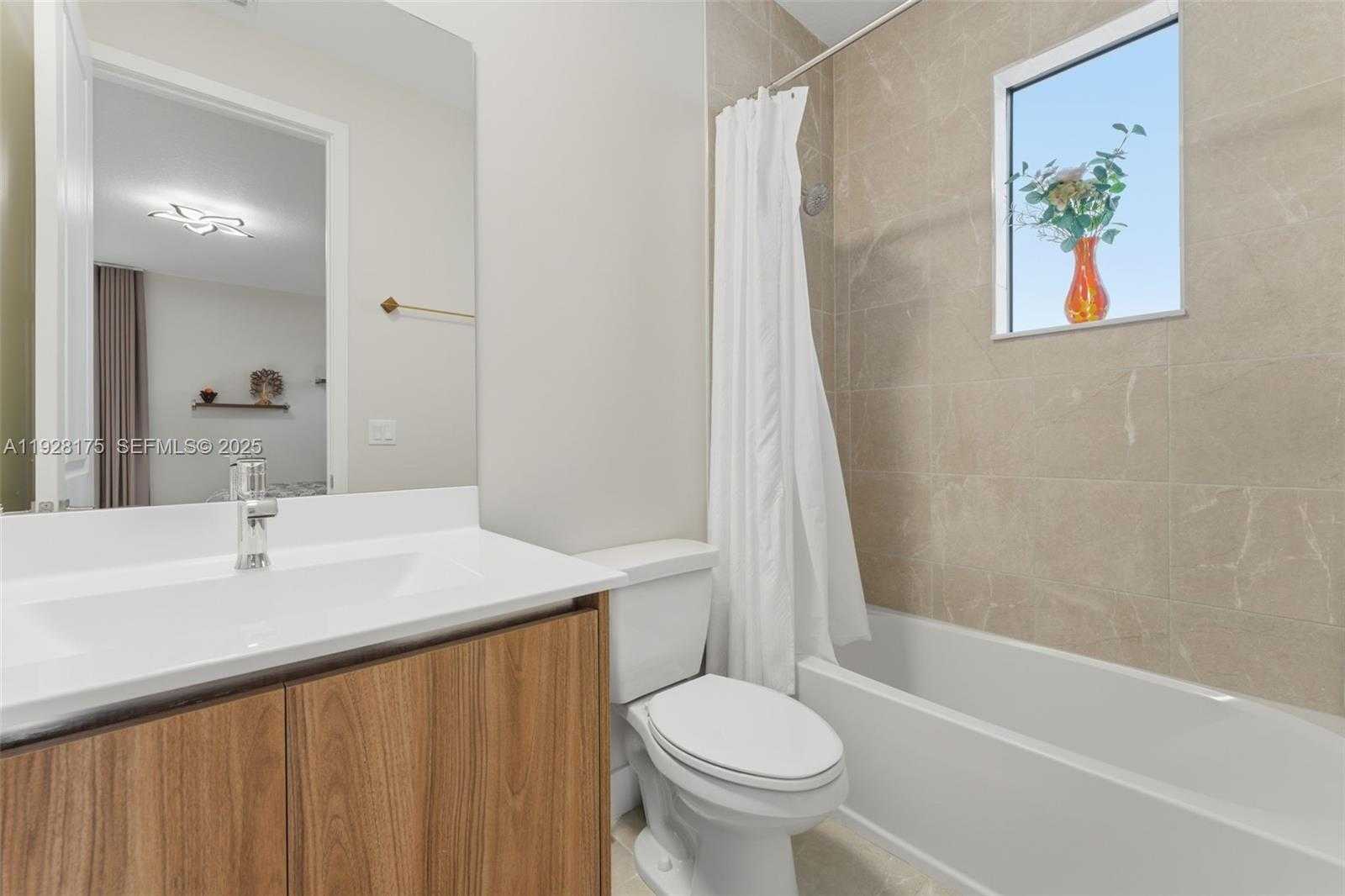 Imagen de Pequeño Objeto