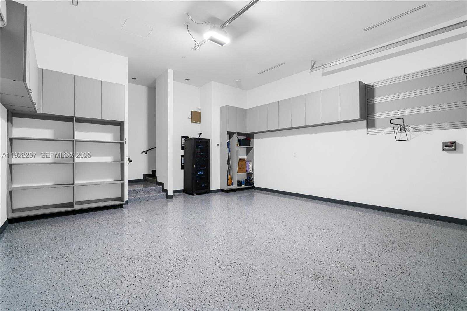 Small Image of 1031 WEST 48TH ST, Miami Beach Number 55