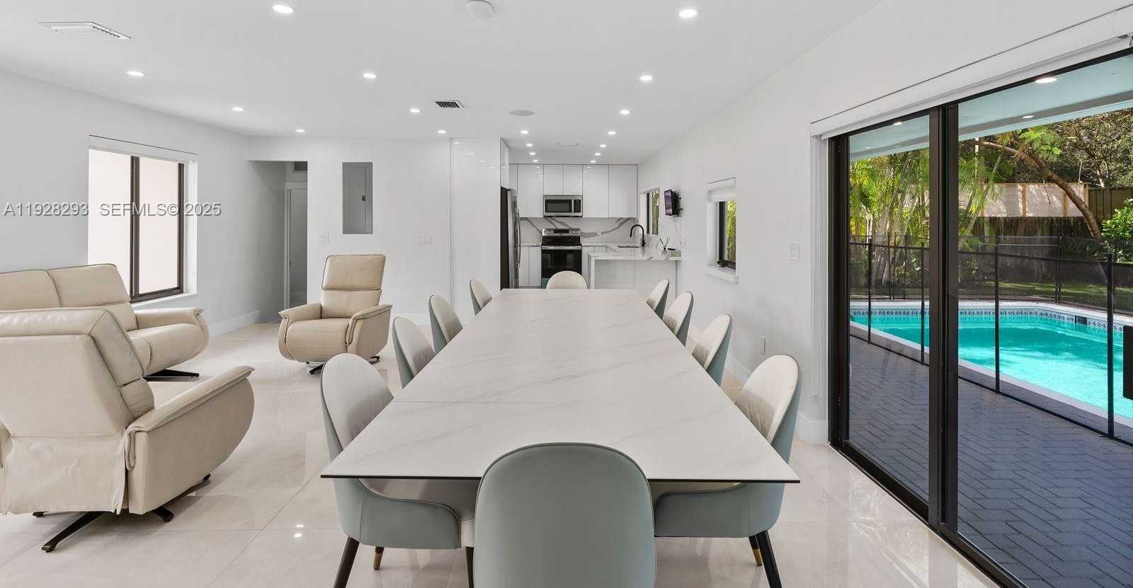 Small Image of 965 NORTH EAST 171ST ST, Miami Number 15