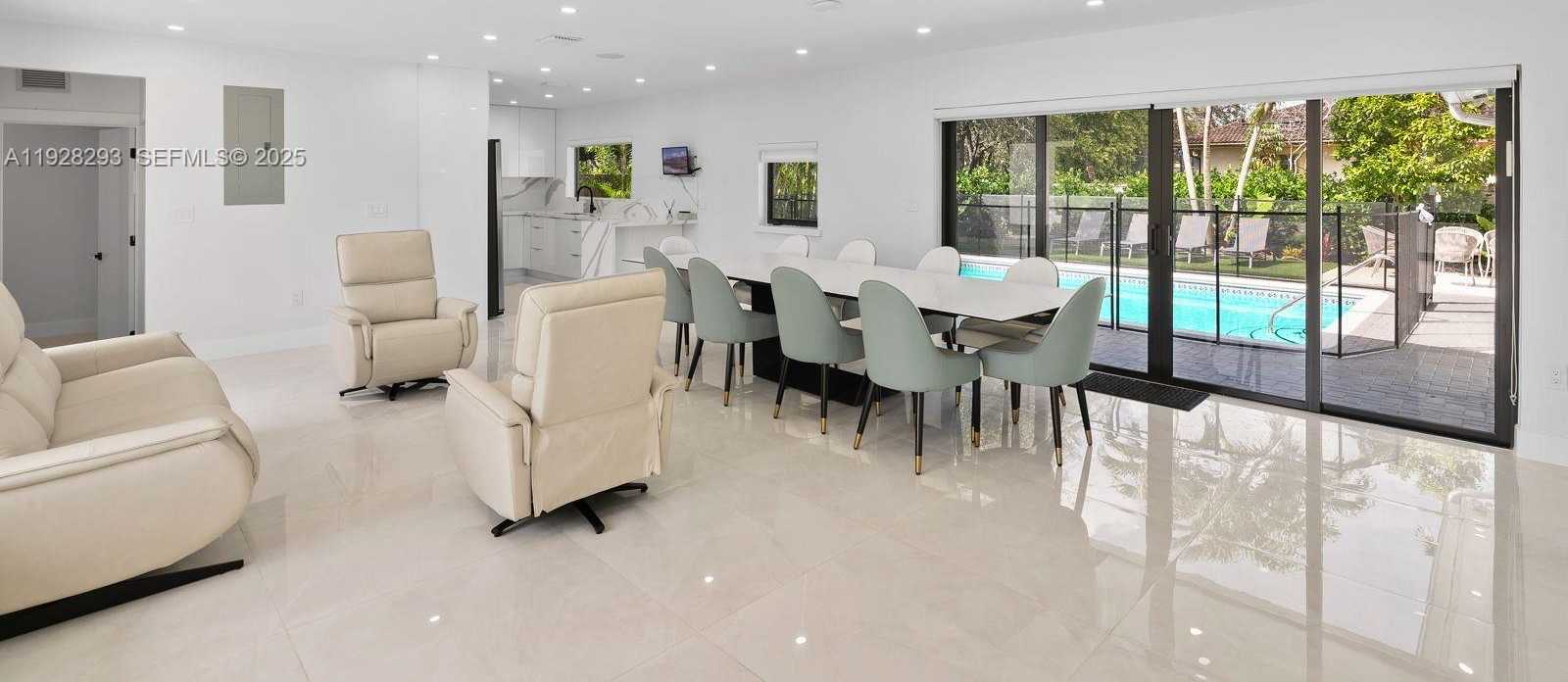 Small Image of 965 NORTH EAST 171ST ST, Miami Number 19