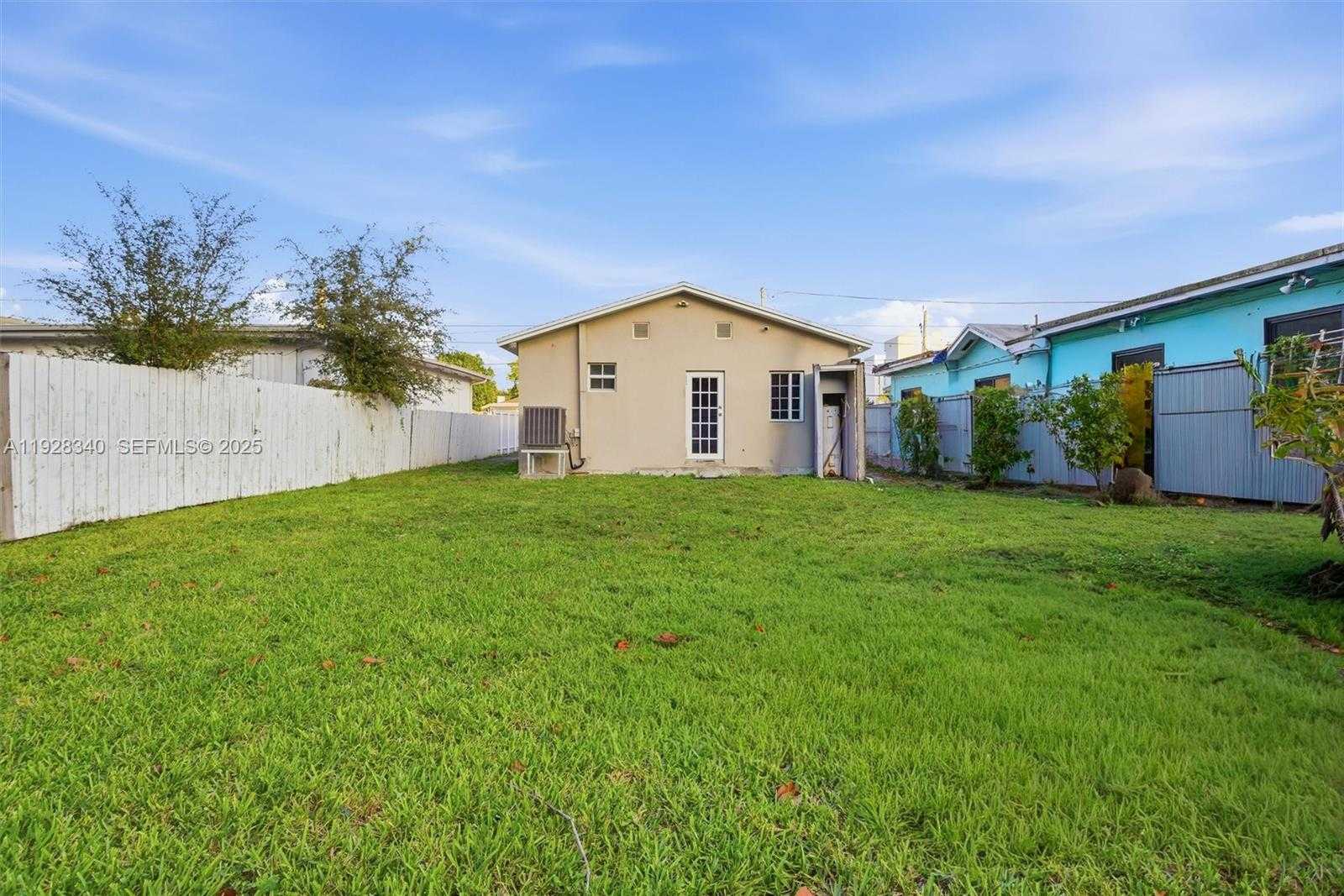 Small Image of 2642 NORTH WEST 24TH AVE, Miami Number 19