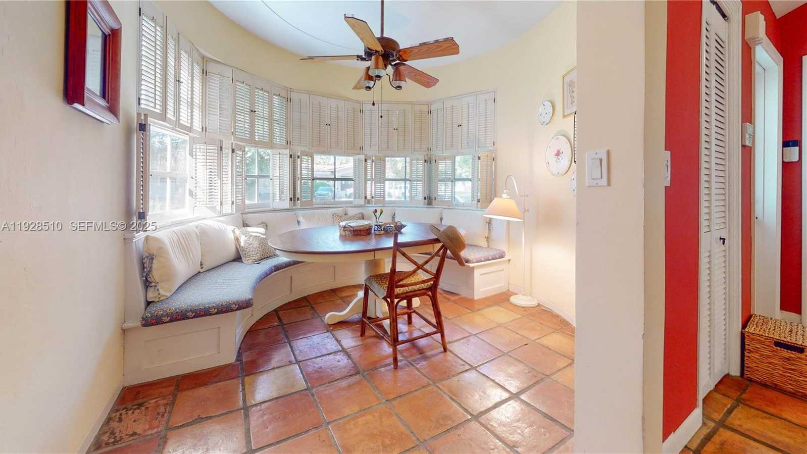 Imagen de Pequeño Objeto