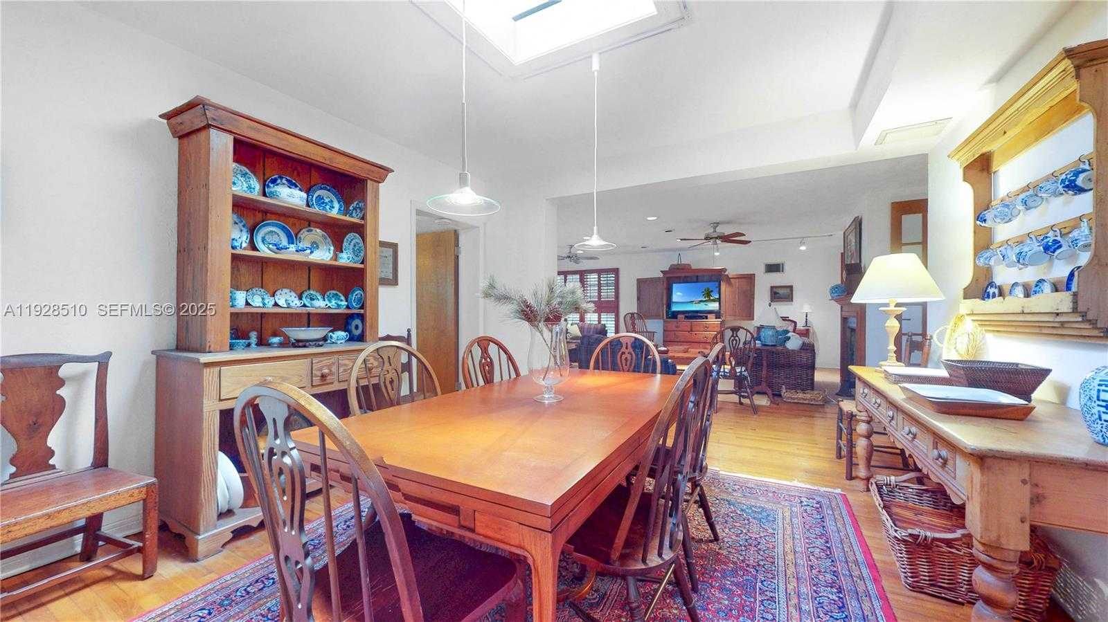 Imagen de Pequeño Objeto