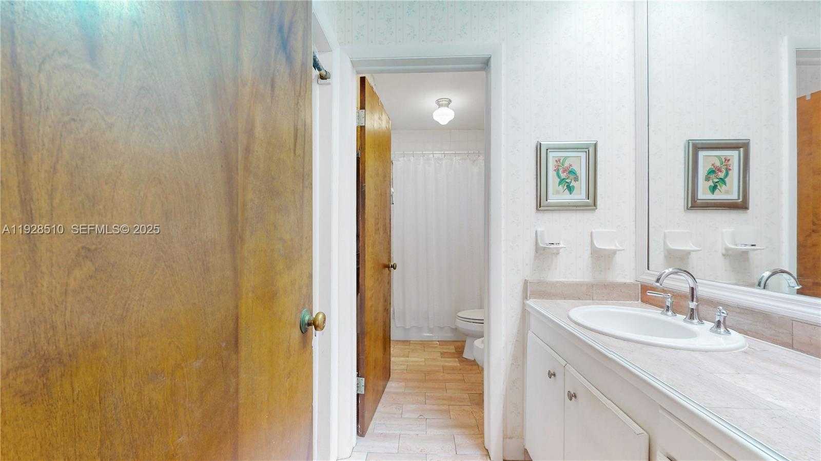 Imagen de Pequeño Objeto