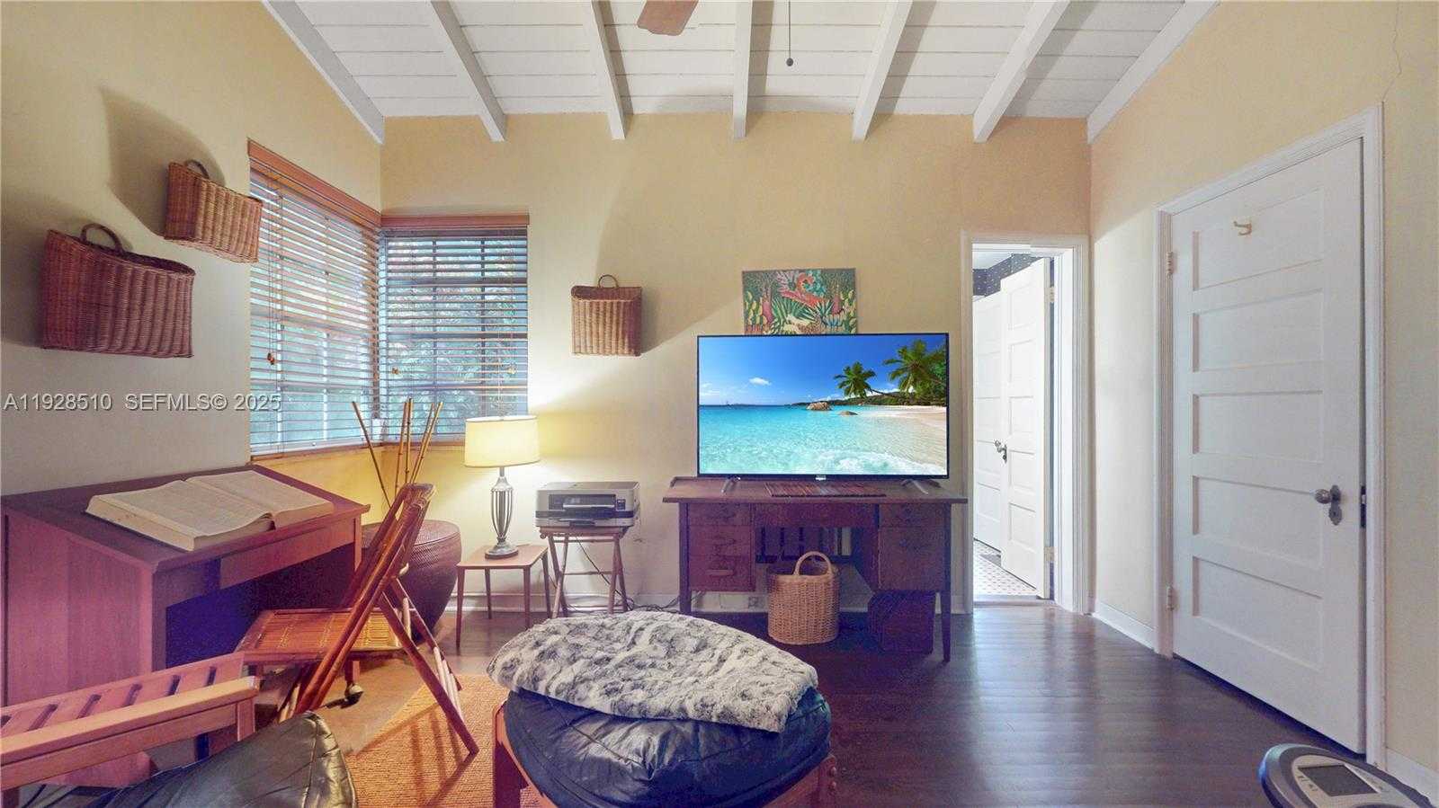 Imagen de Pequeño Objeto