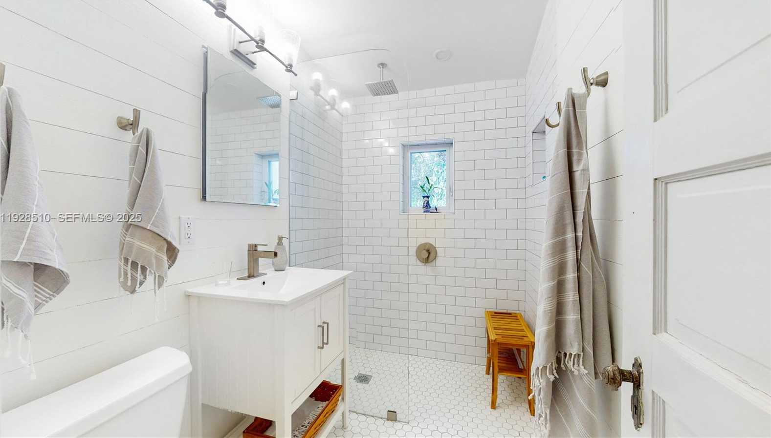 Imagen de Pequeño Objeto