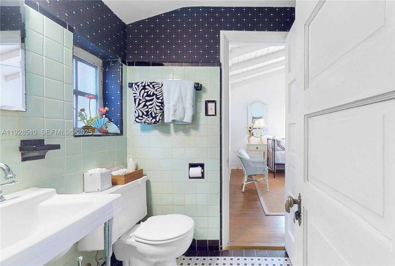 Imagen de Pequeño Objeto