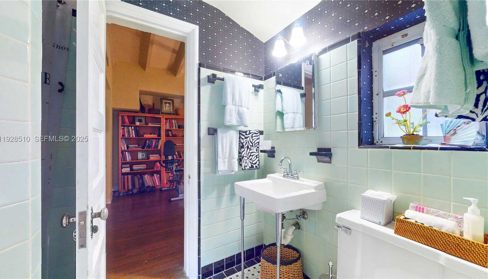 Imagen de Pequeño Objeto