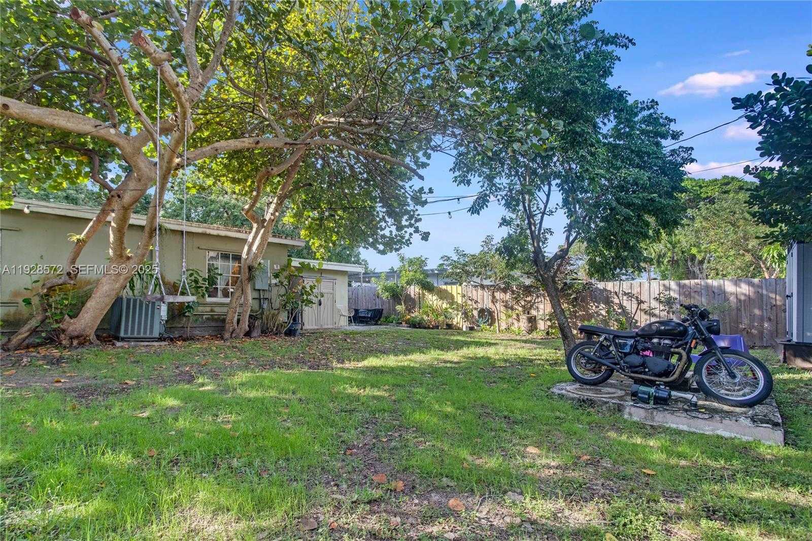 Small Image of 931 SOUTH WEST 29TH ST, Fort Lauderdale Number 8