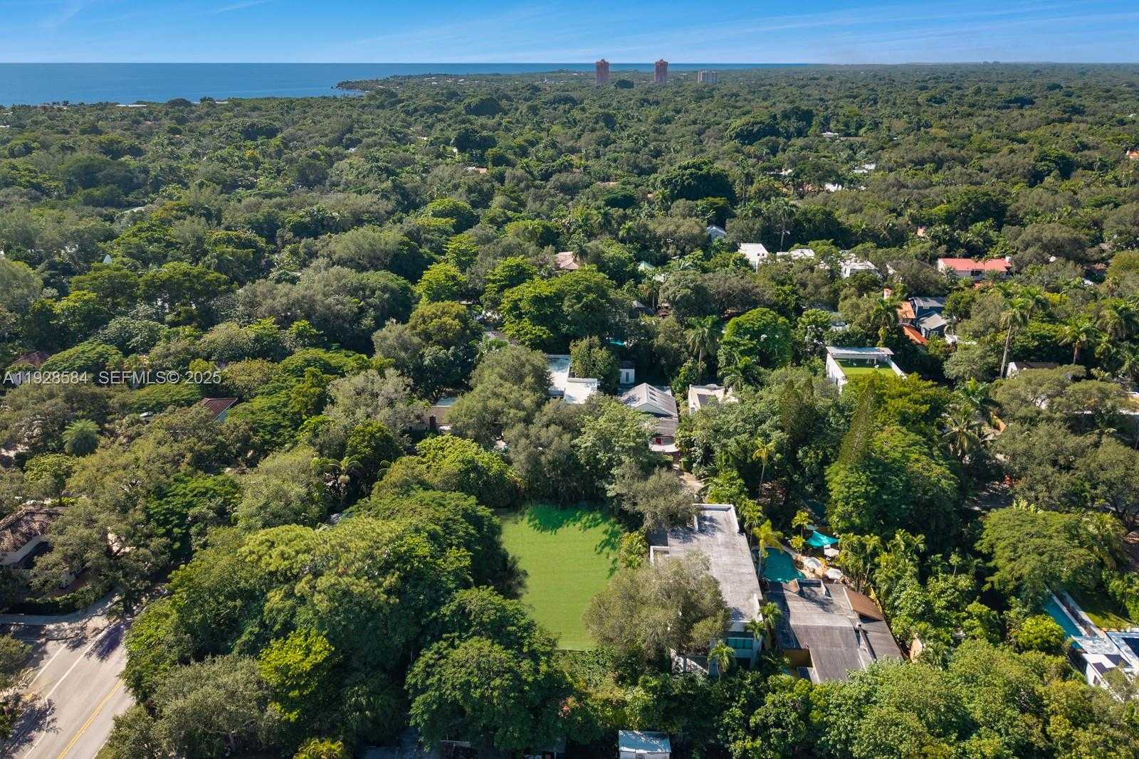 Imagen de Pequeño Objeto