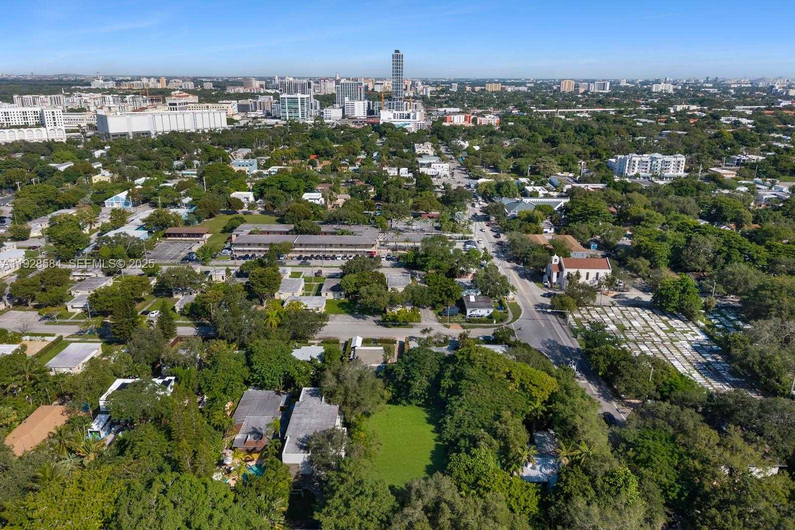 Imagen de Pequeño Objeto