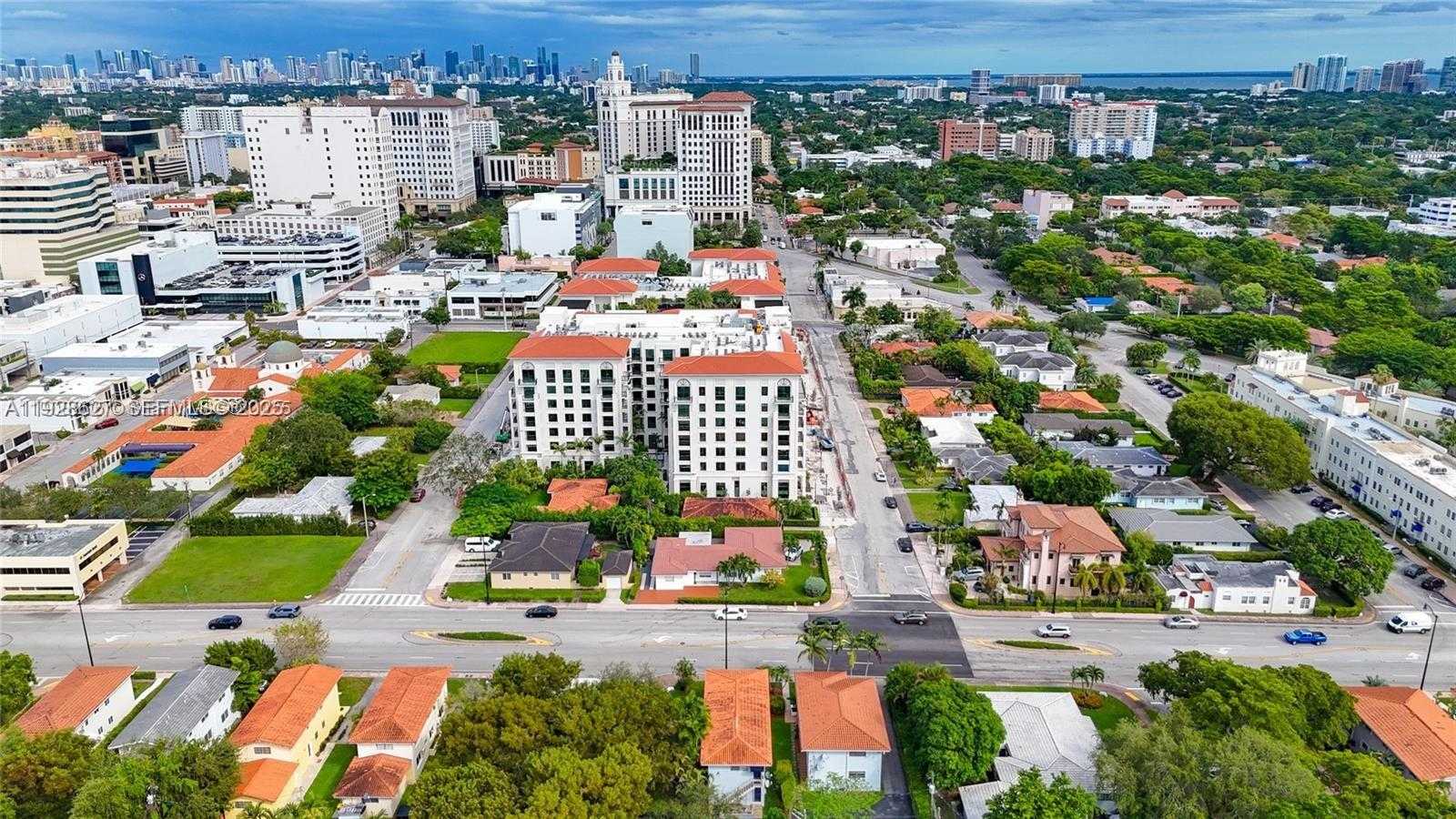 Small Image of 345 MALAGA AVE, Coral Gables Number 2