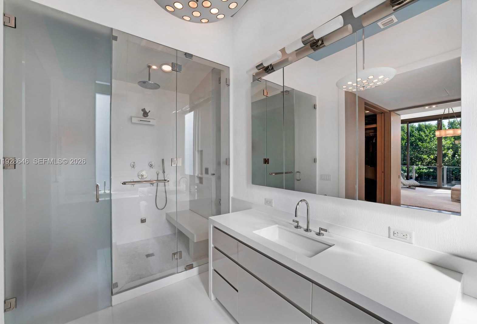 Small Image of 111 REEF LN, Key Biscayne Number 14