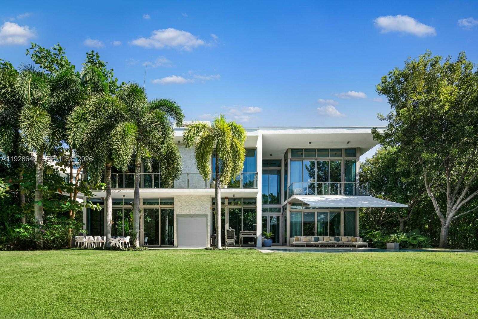 Small Image of 111 REEF LN, Key Biscayne Number 3
