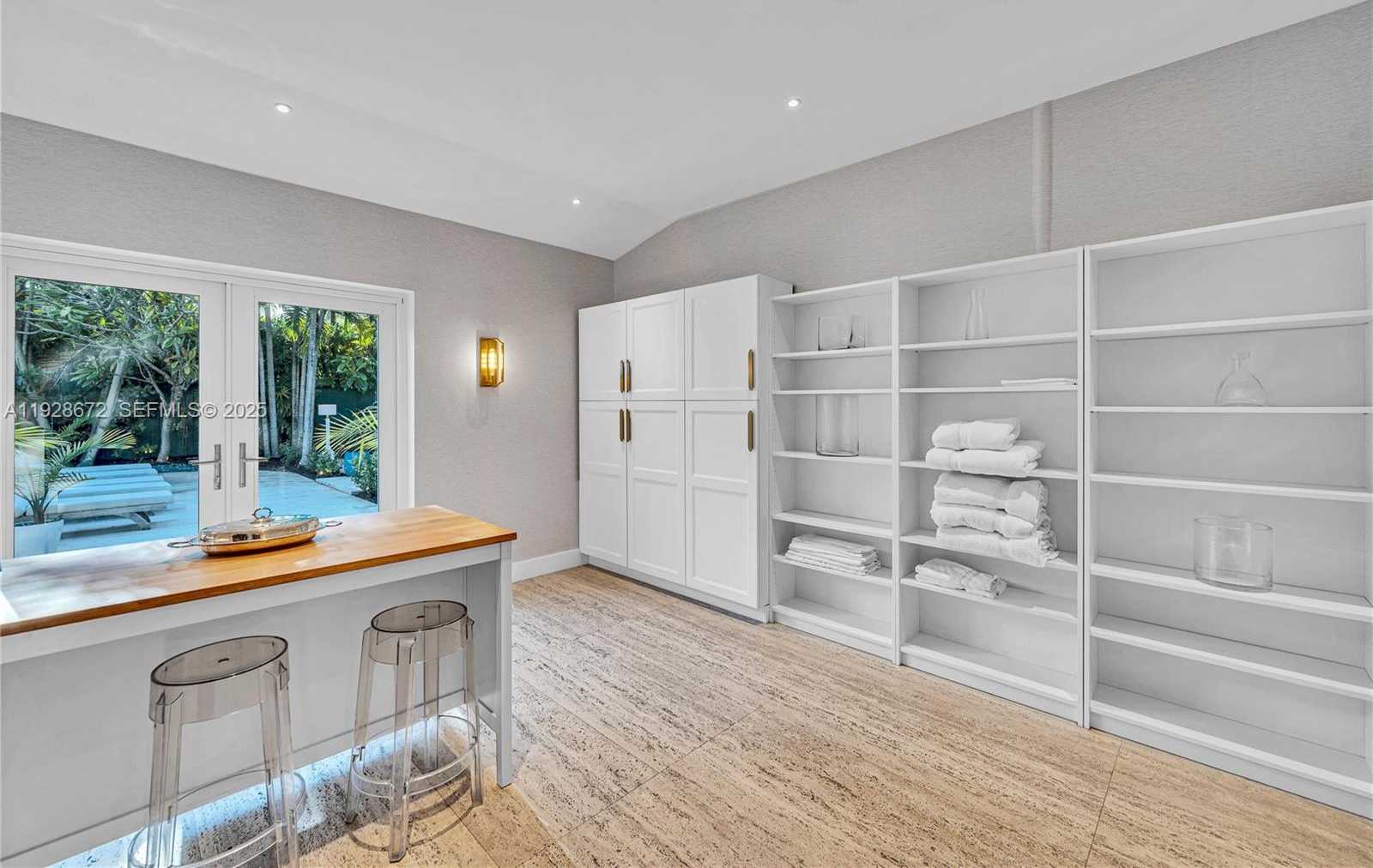 Imagen de Pequeño Objeto