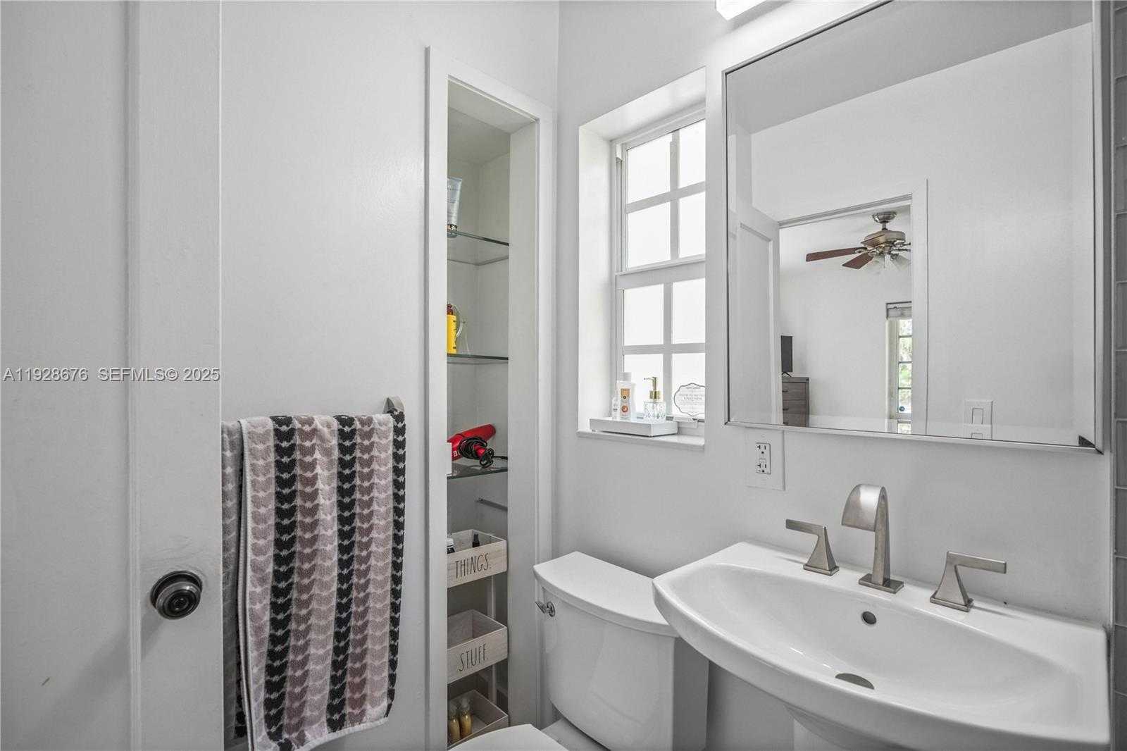 Small Image of 9500 NORTH MIAMI AVE, Miami Shores Number 14