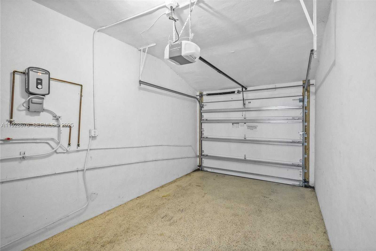 Small Image of 9500 NORTH MIAMI AVE, Miami Shores Number 42