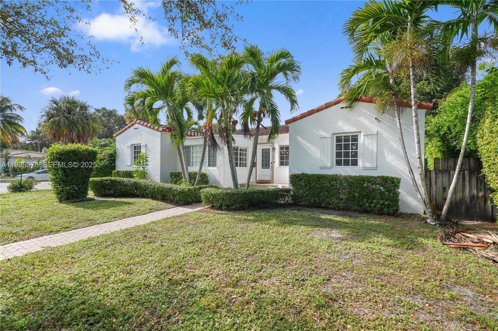 Small Image of 9500 NORTH MIAMI AVE, Miami Shores Number 43