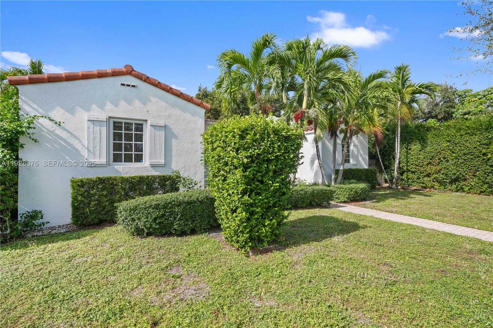 Small Image of 9500 NORTH MIAMI AVE, Miami Shores Number 47