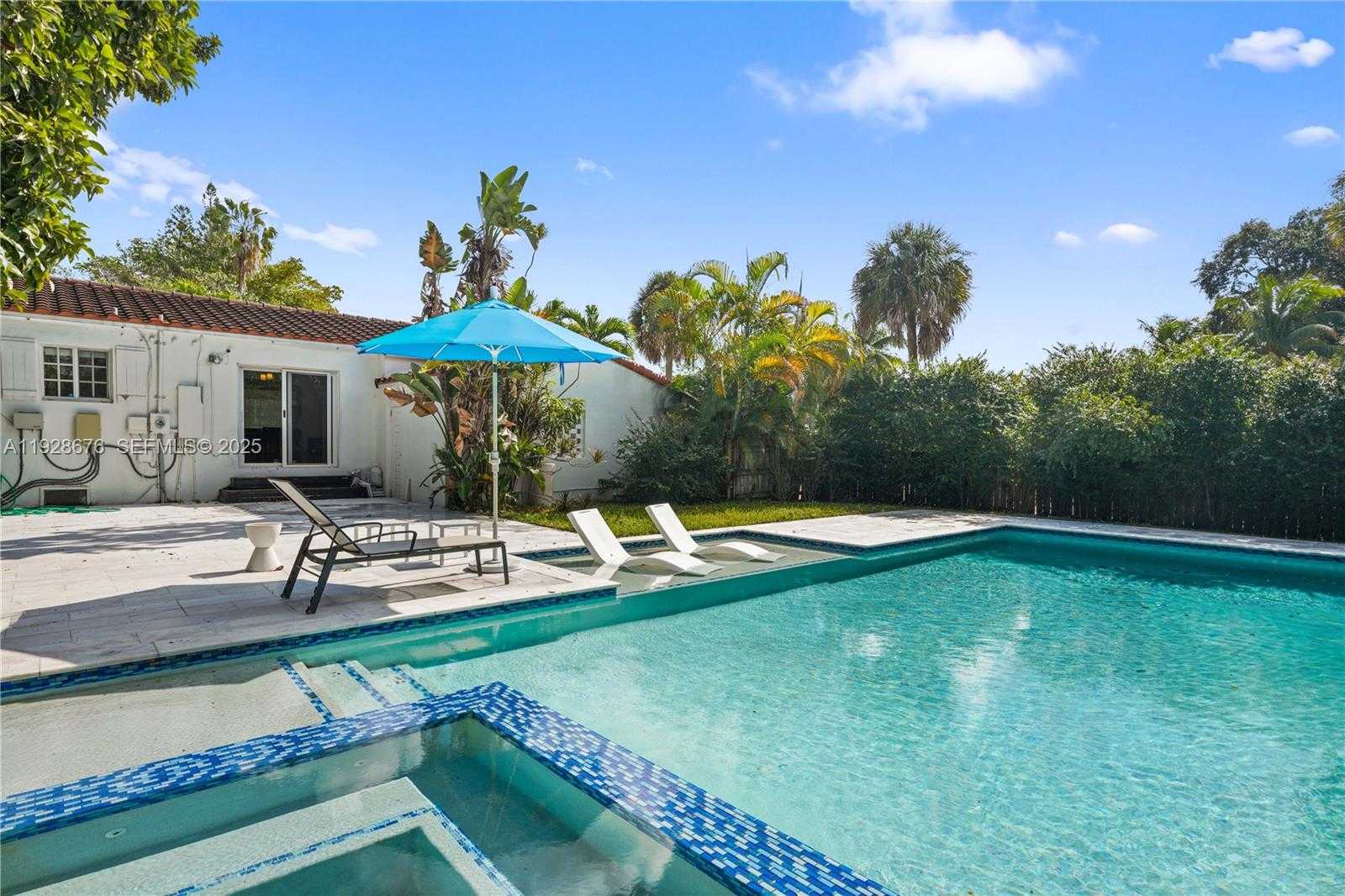 Small Image of 9500 NORTH MIAMI AVE, Miami Shores Number 6