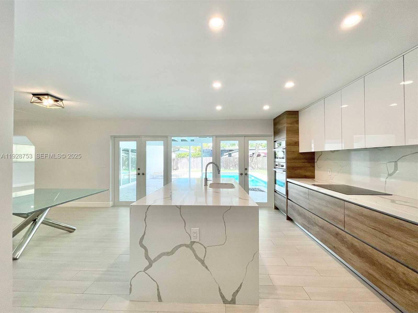 Imagen de Pequeño Objeto