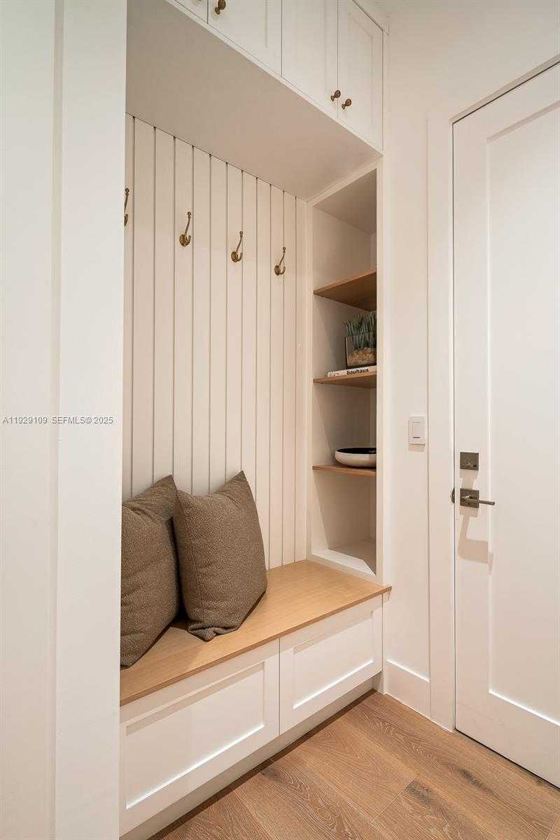 Imagen de Pequeño Objeto