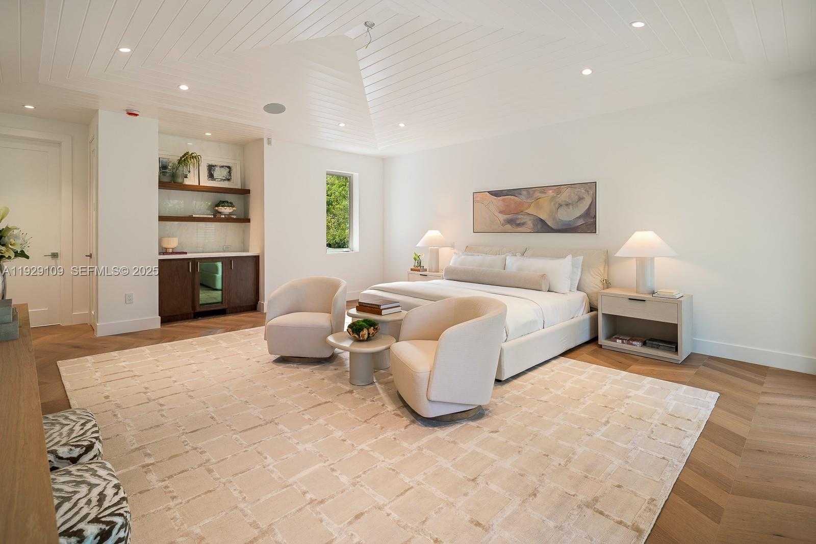 Imagen de Pequeño Objeto