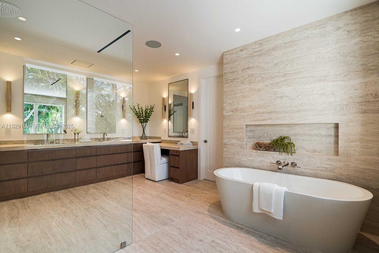 Imagen de Pequeño Objeto