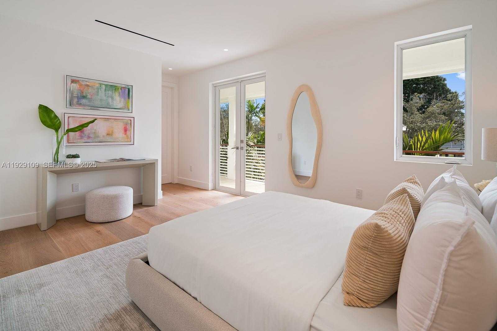 Imagen de Pequeño Objeto