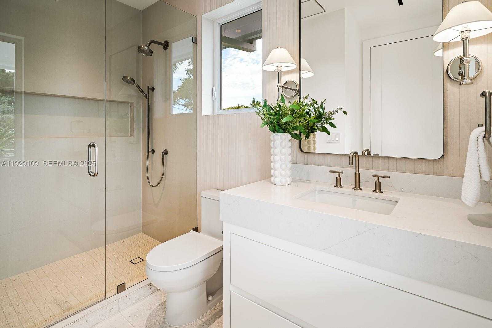 Imagen de Pequeño Objeto