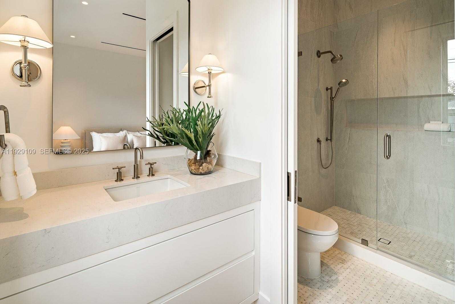 Imagen de Pequeño Objeto