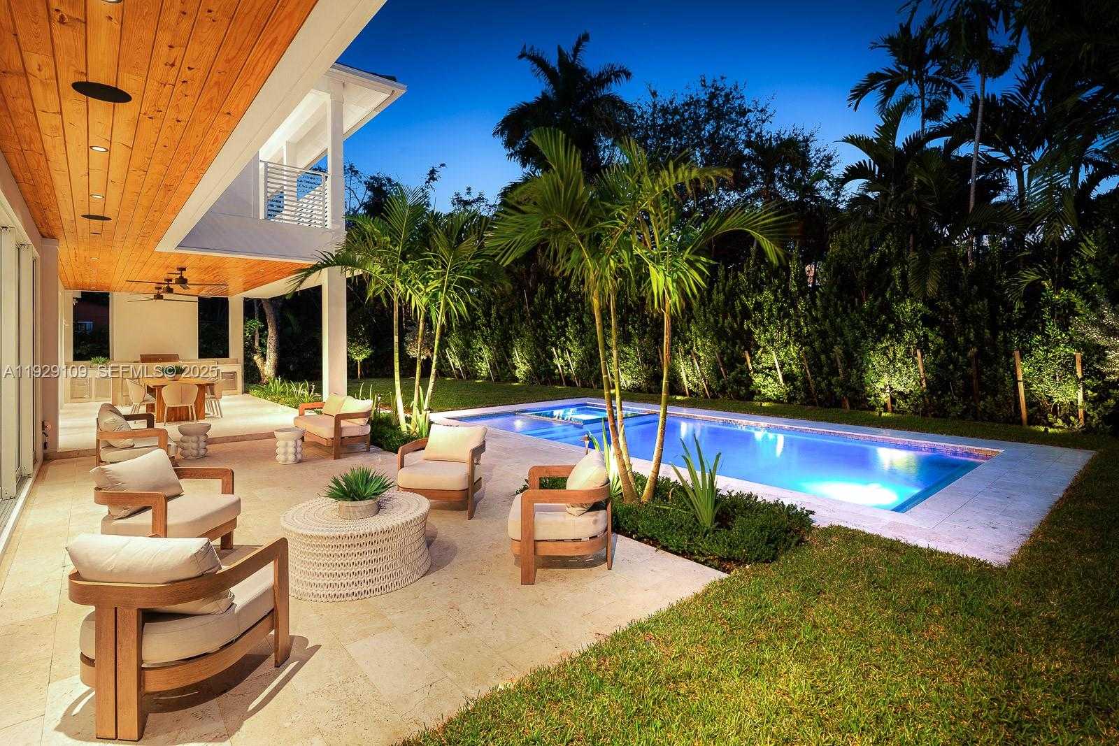 Imagen de Pequeño Objeto