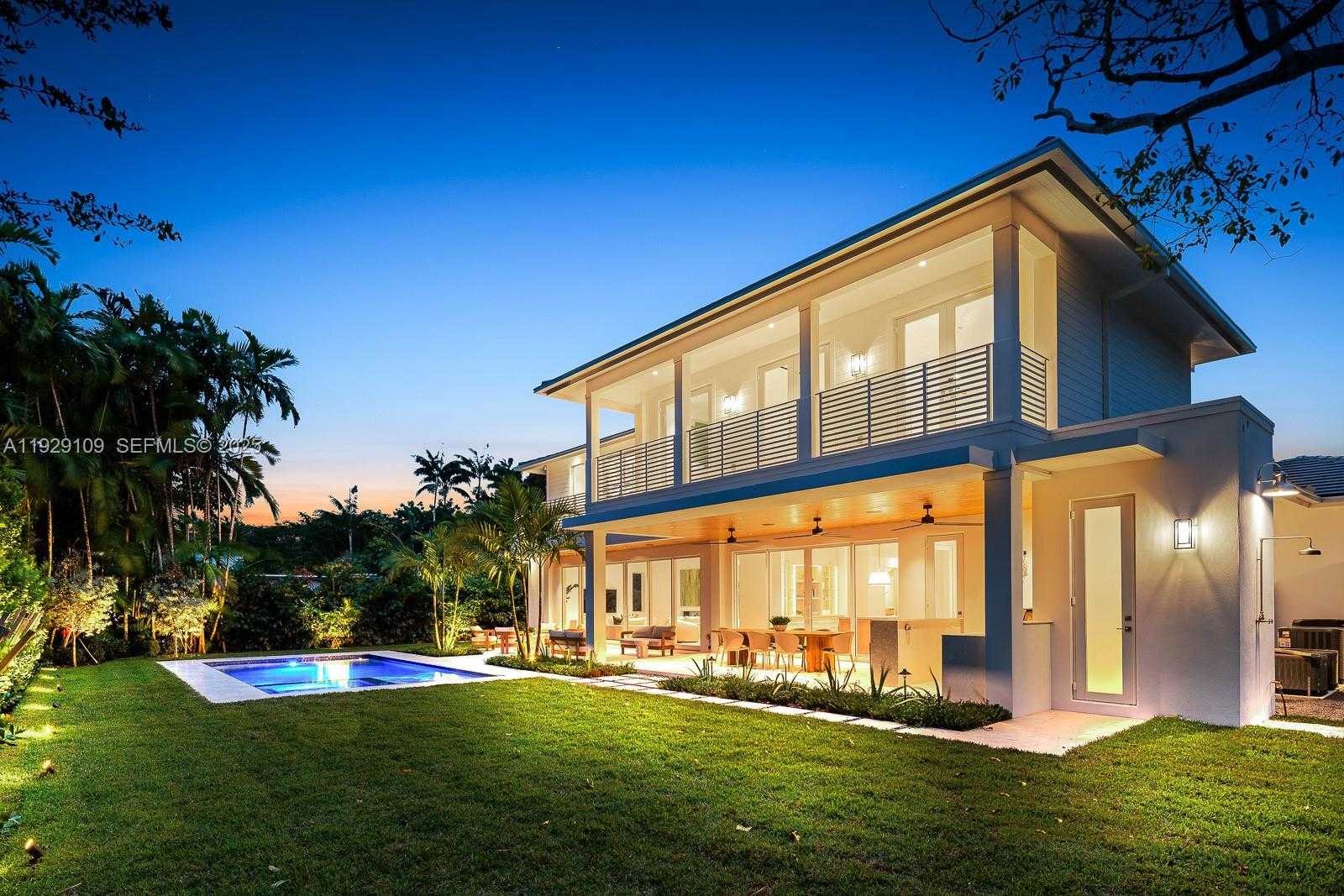 Imagen de Pequeño Objeto