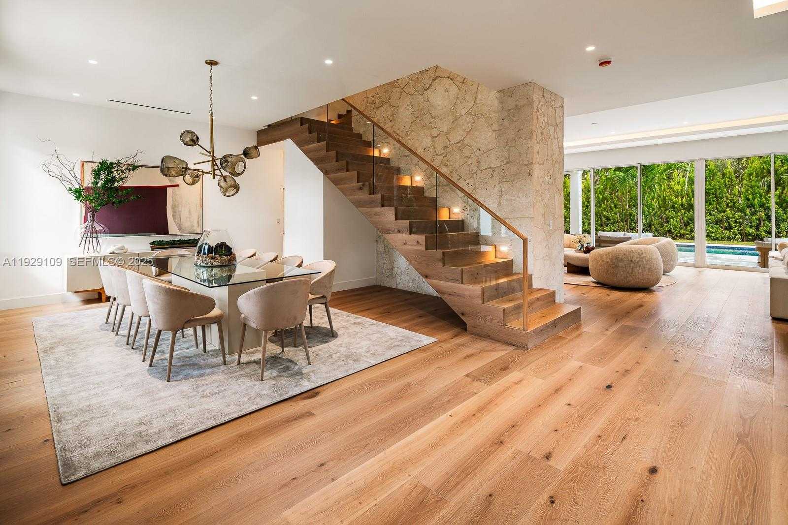 Imagen de Pequeño Objeto