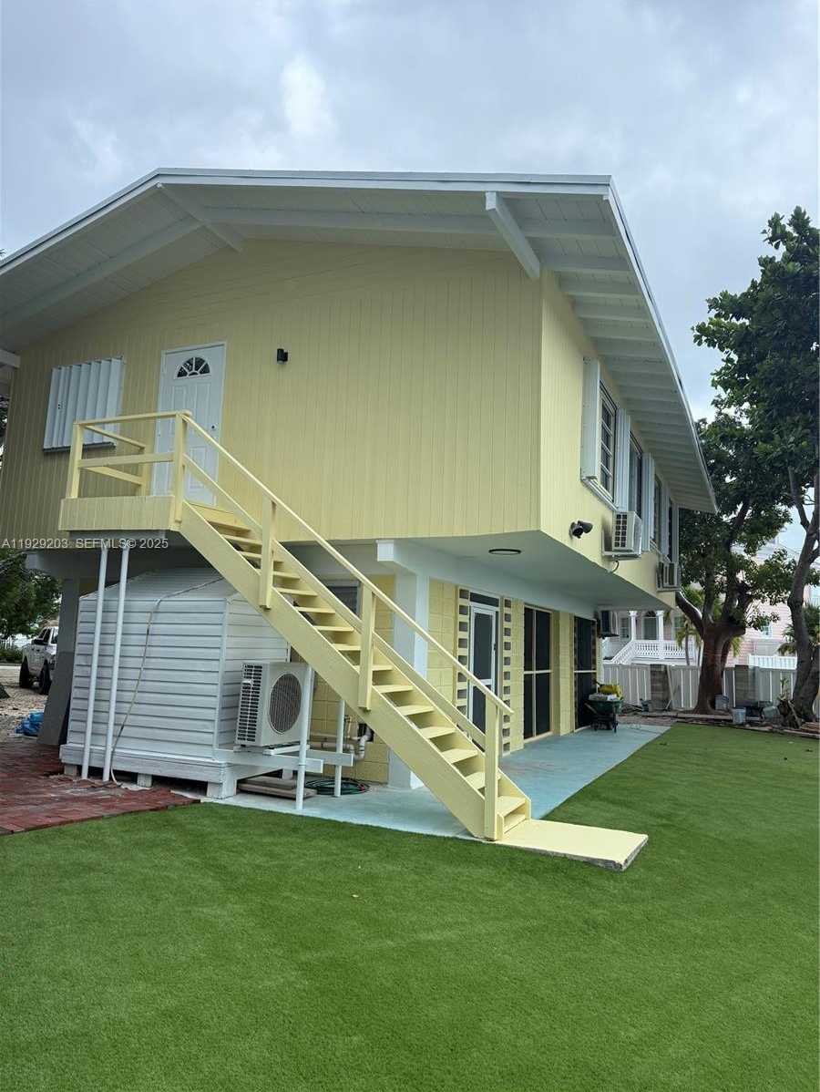 Small Image of 1126 GRAND ST, Key Largo Number 1