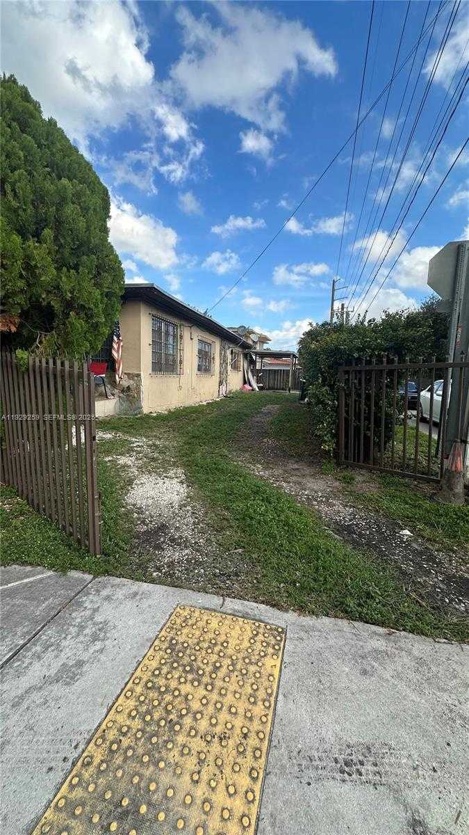 Small Image of 503 NORTH WEST 43RD PL, Miami Number 1