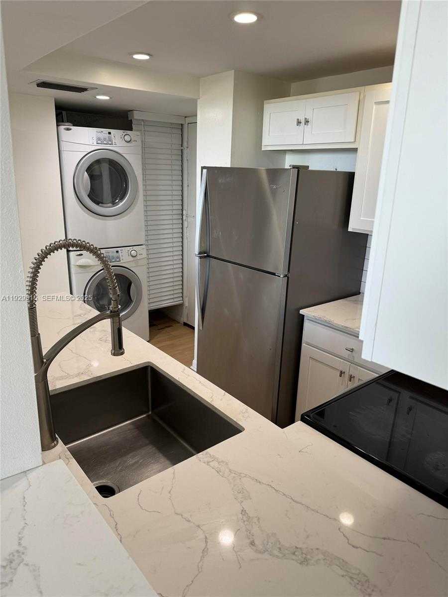 Small Image of 1600 SOUTH EAST 15TH ST, Fort Lauderdale Number 11