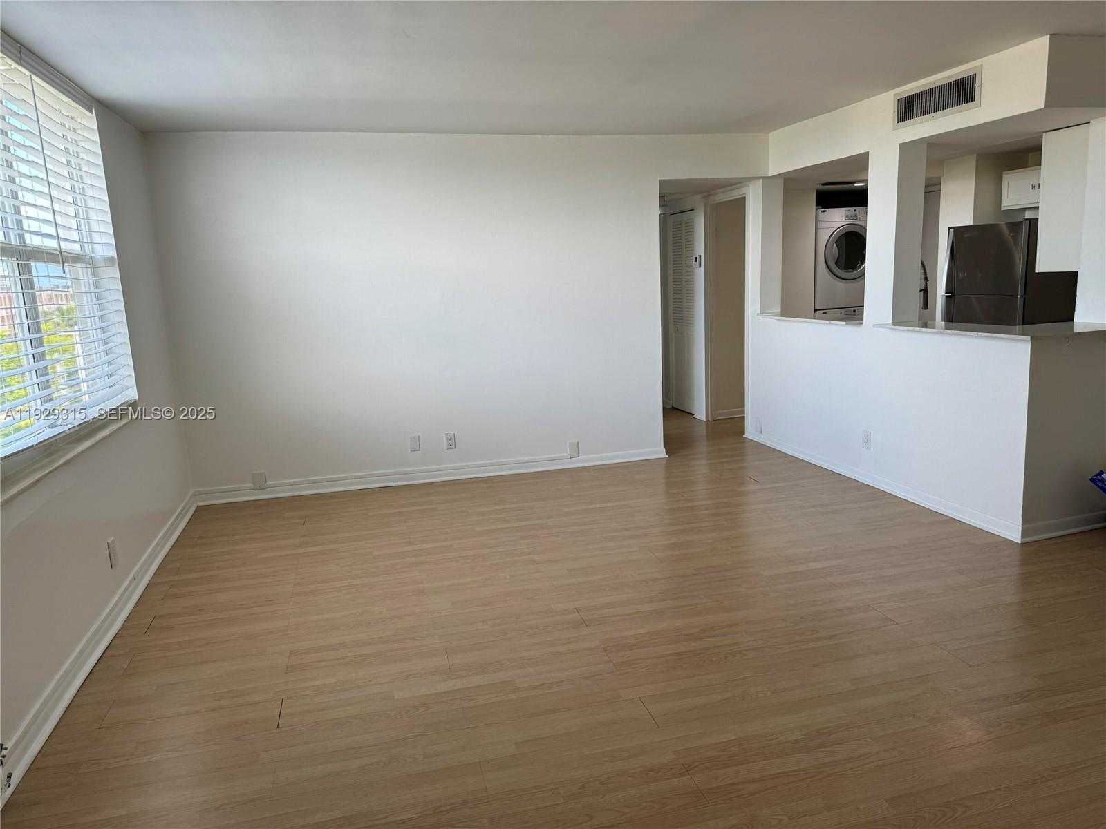 Small Image of 1600 SOUTH EAST 15TH ST, Fort Lauderdale Number 2