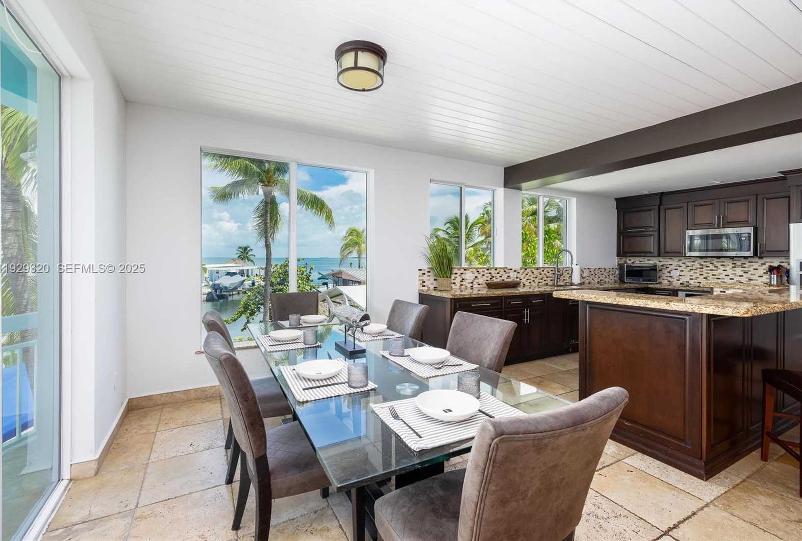 Imagen de Pequeño Objeto