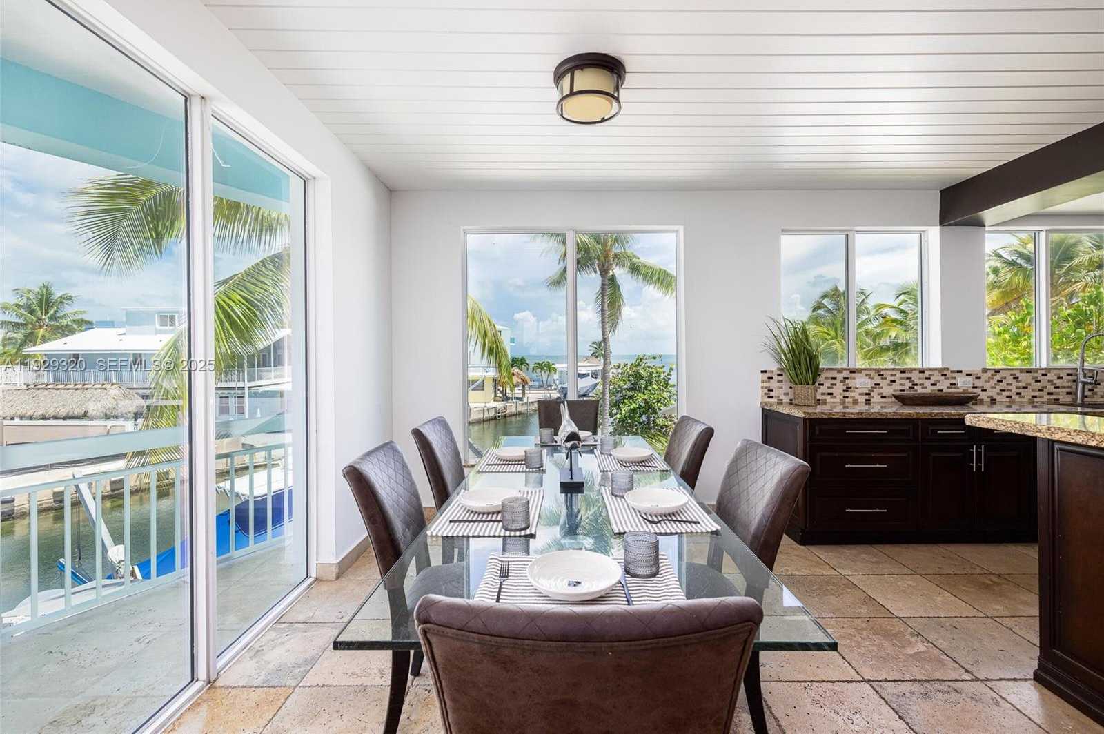 Imagen de Pequeño Objeto