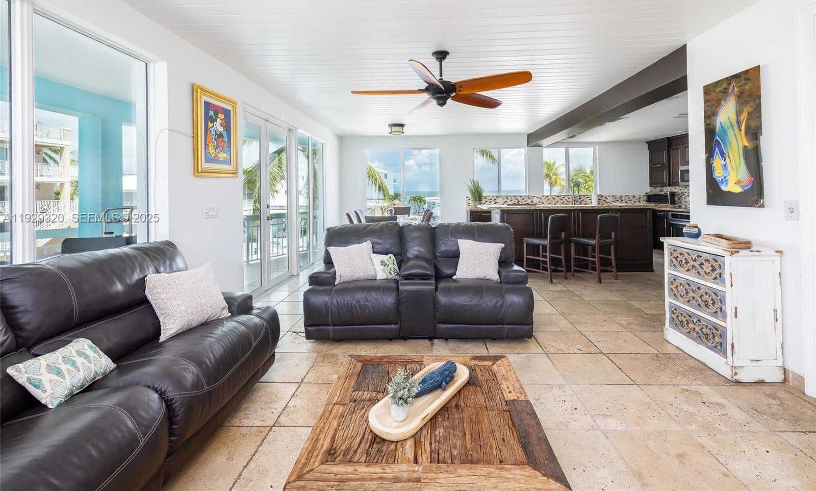 Imagen de Pequeño Objeto