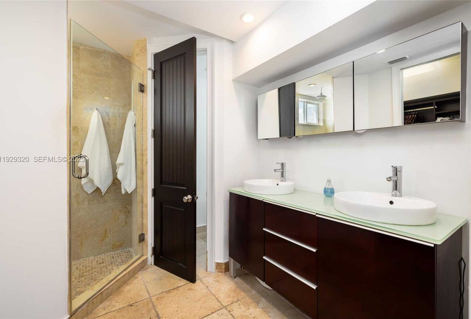 Imagen de Pequeño Objeto