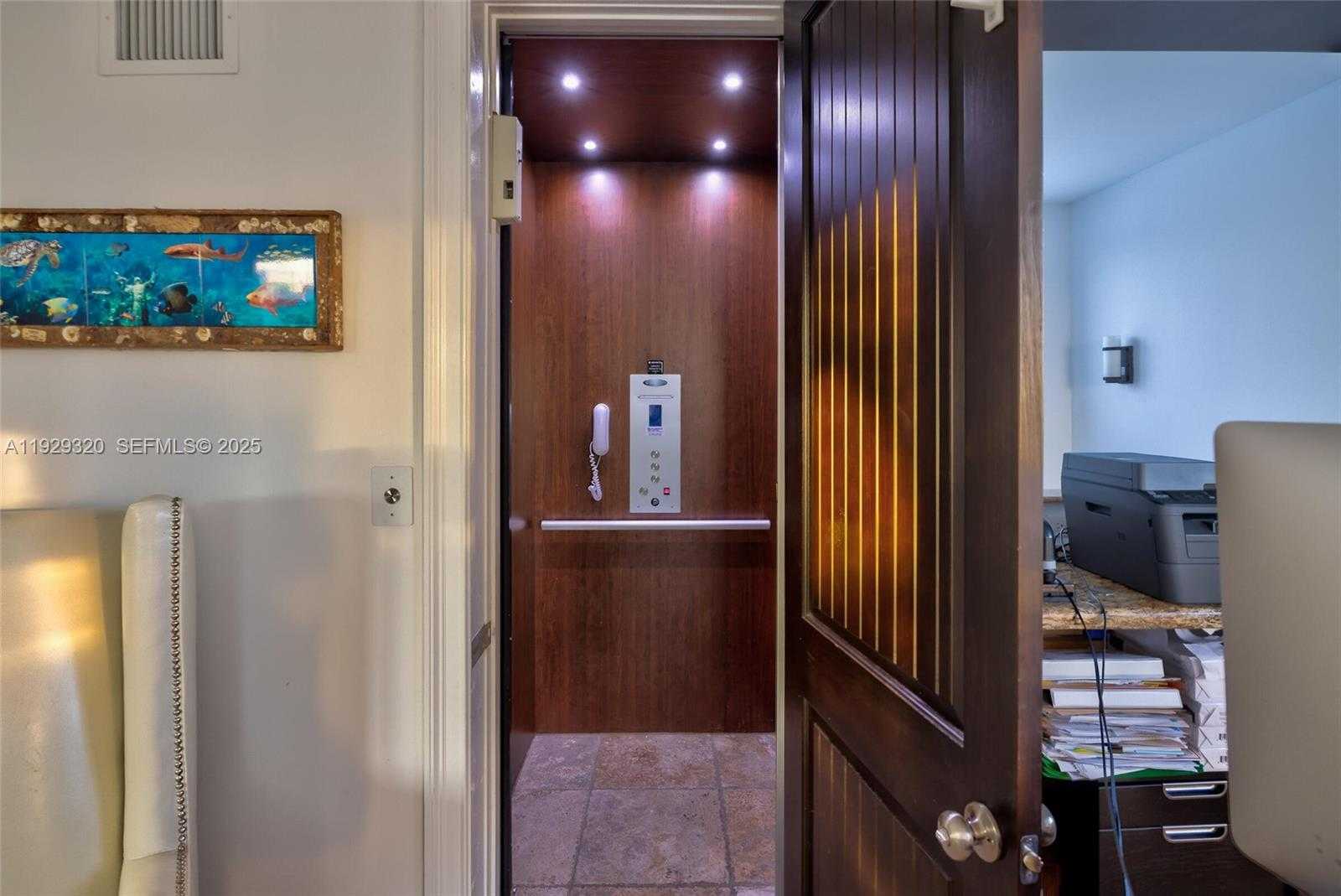 Imagen de Pequeño Objeto