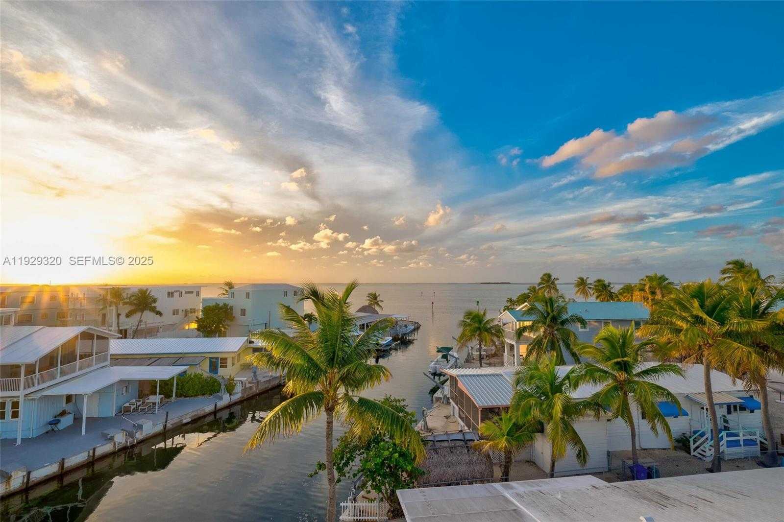 Imagen de Pequeño Objeto