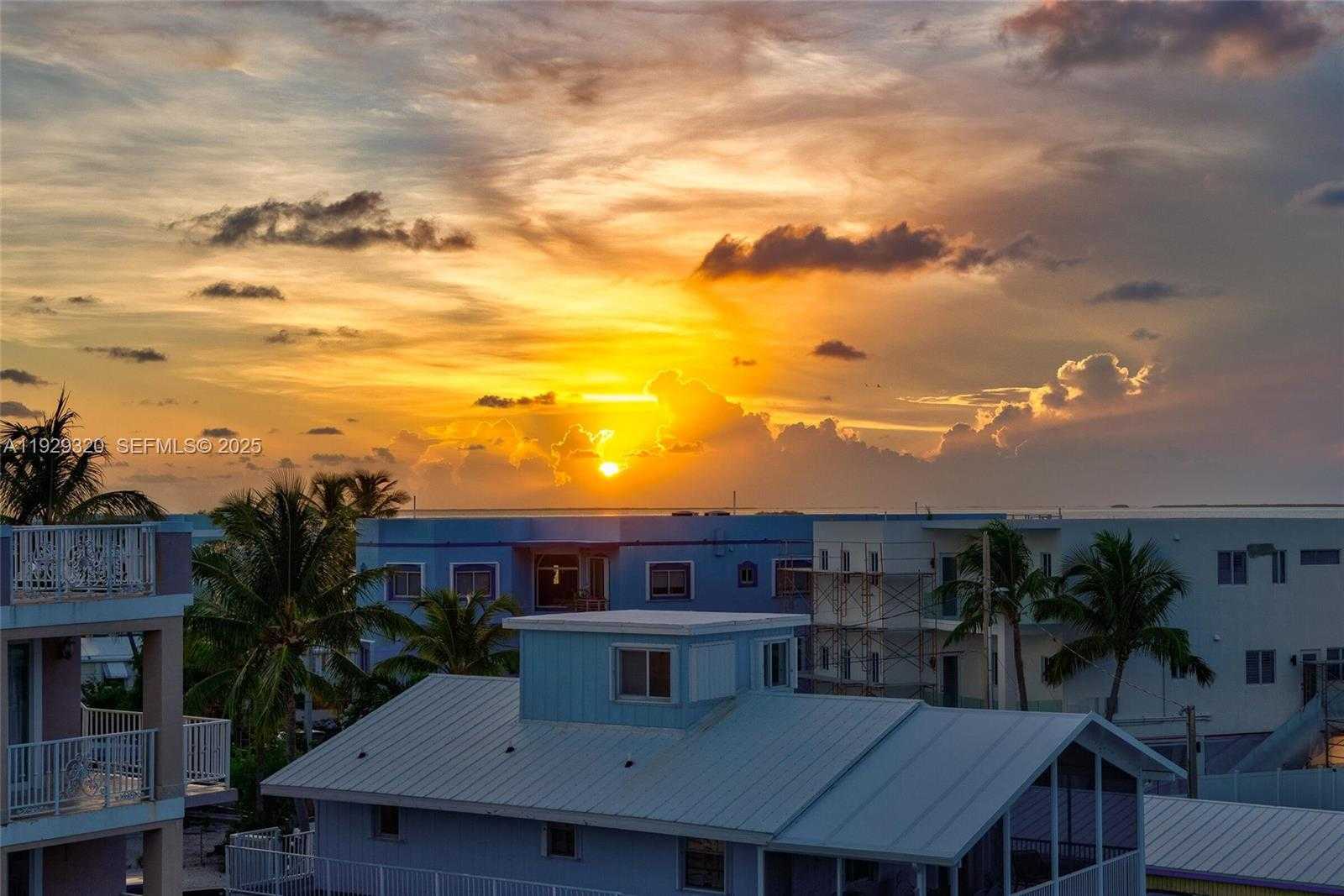 Imagen de Pequeño Objeto