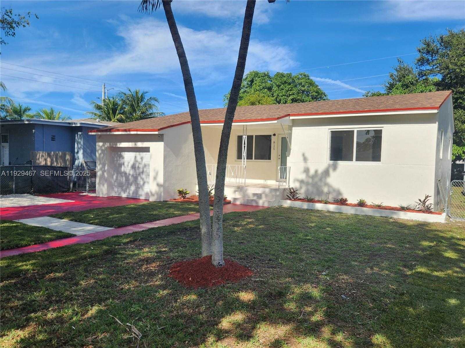 Small Image of 815 NORTH EAST 134TH ST, North Miami Number 1