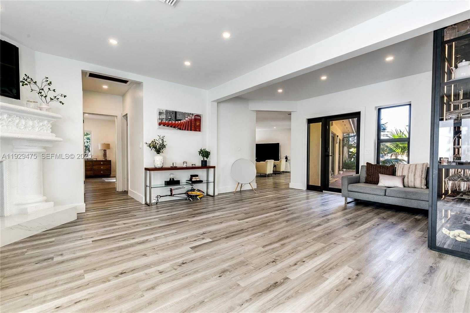 Imagen de Pequeño Objeto